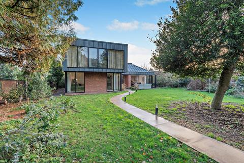 3 bedroom detached house for sale, Ryelands Road, Leominster, HR6