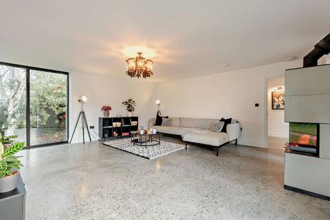 3 bedroom detached house for sale, Ryelands Road, Leominster, HR6