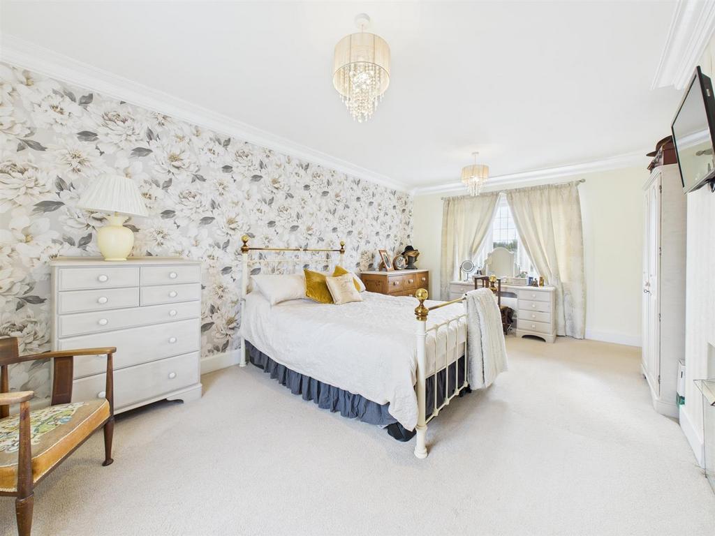 Bedroom: