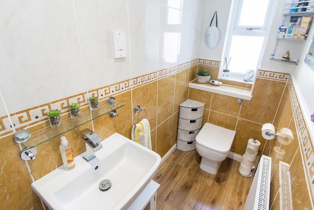 Master En-suite