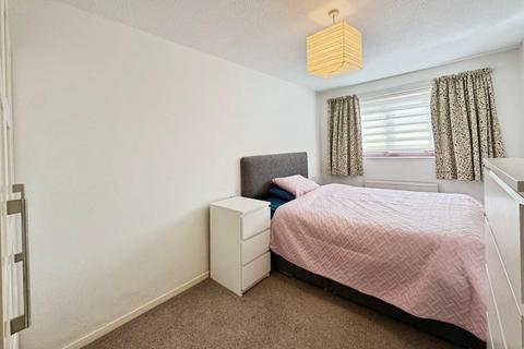 2 bedroom retirement property for sale, Pickard Street, Warwick