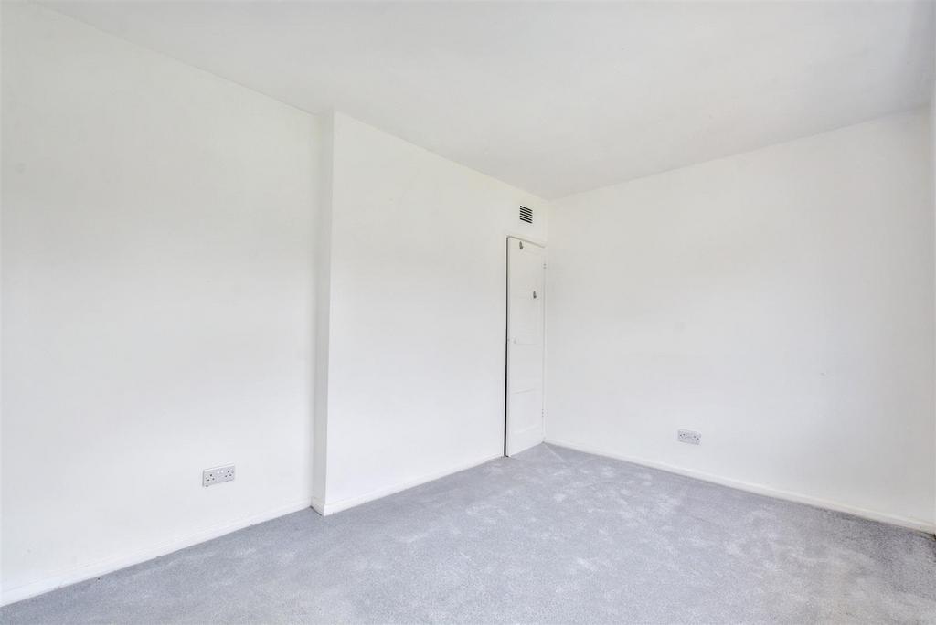 Bedroom 2 2.jpeg