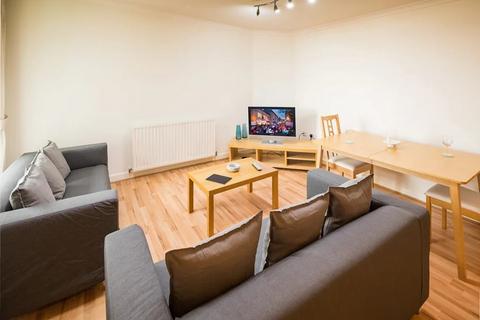 2 bedroom flat to rent, Vicarage Lane, London, E15