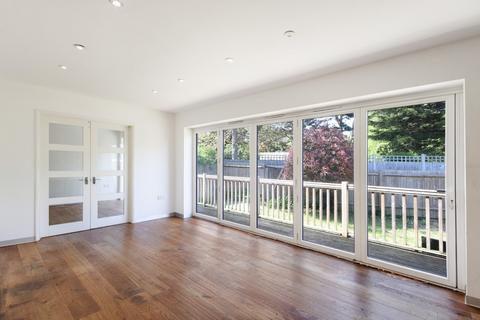 3 Hartshaw, Longfield, DA3 7JH