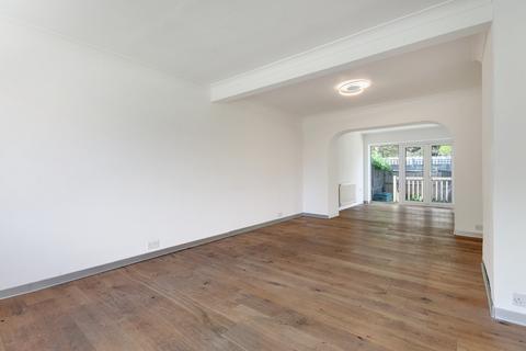 3 Hartshaw, Longfield, DA3 7JH