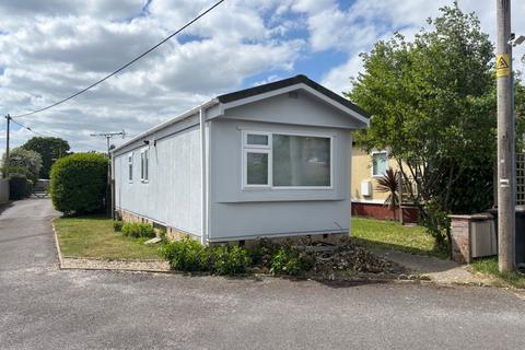 1 bedroom static caravan to rent, Northampton Lane, Blackfield, Southampton, Hampshire, SO45