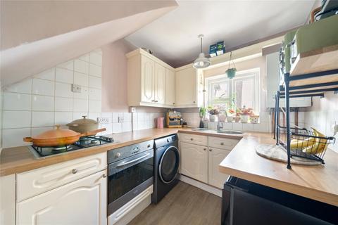 Flat 2, 61 Maple Road, Surbiton, KT6 4AG