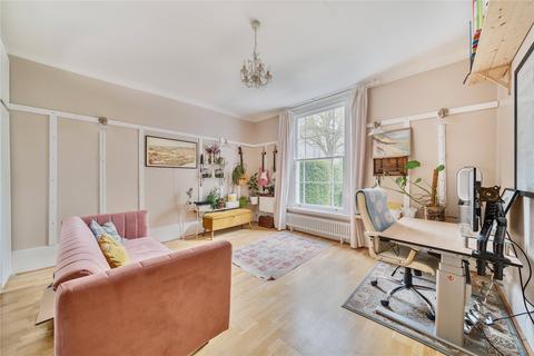 Flat 2, 61 Maple Road, Surbiton, KT6 4AG