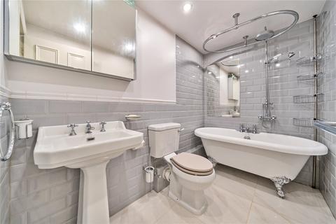Flat 2, 61 Maple Road, Surbiton, KT6 4AG
