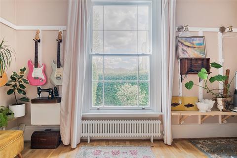 Flat 2, 61 Maple Road, Surbiton, KT6 4AG