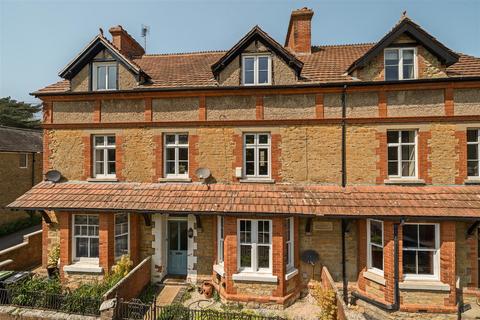 4 bedroom terraced house for sale, Walditch
