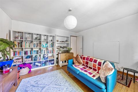 2 bedroom apartment for sale, Woodview Close, London