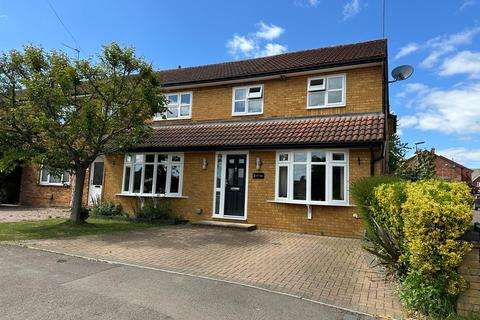 2 Old Dean, Bovingdon, Hemel Hempstead, HP3 0EU