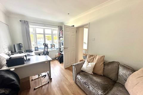 2 Old Dean, Bovingdon, Hemel Hempstead, HP3 0EU