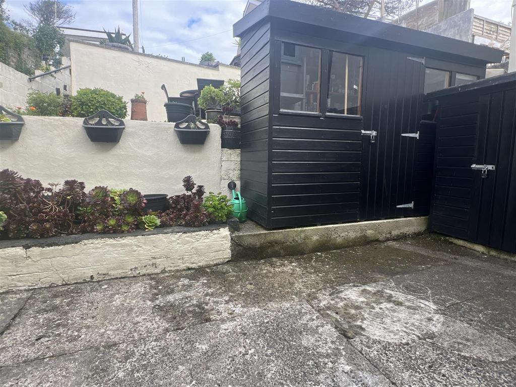 Garden, Parking &amp; Views