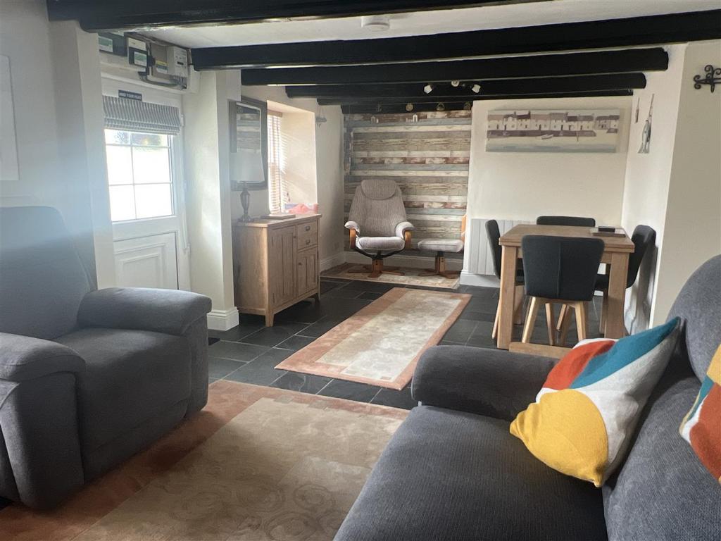 Lounge Dining Room