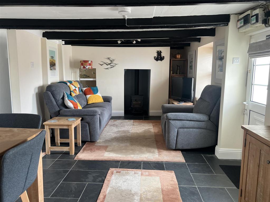 Lounge Dining Room