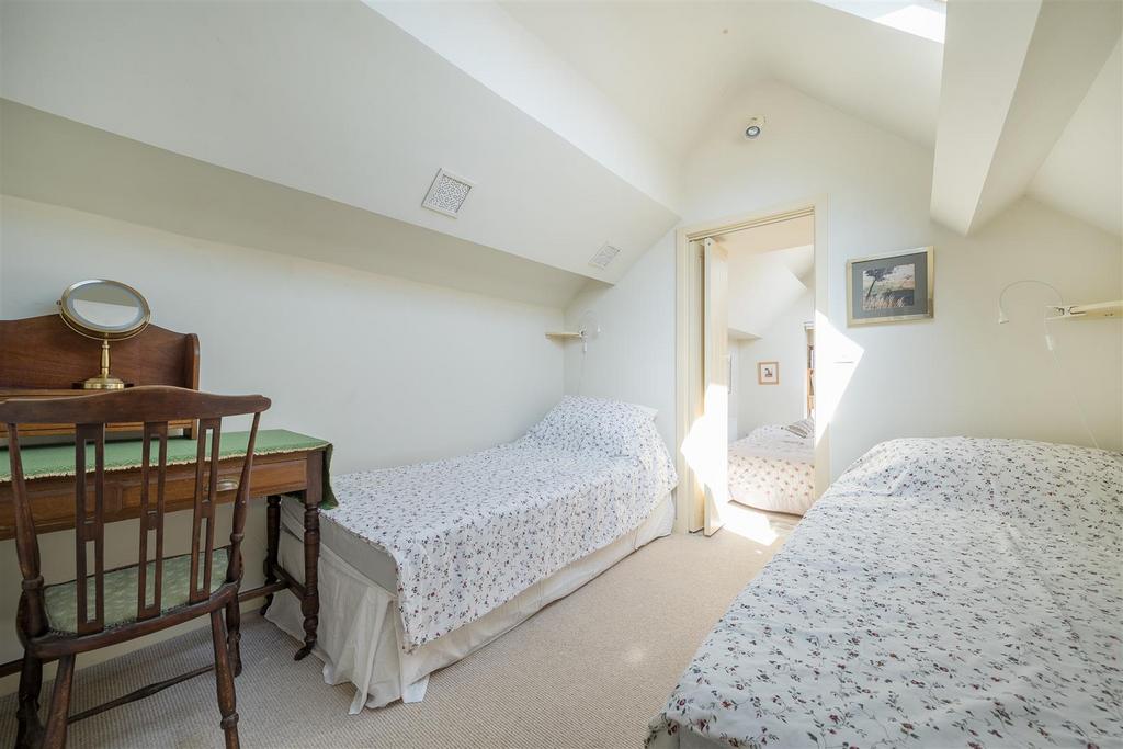 House - Bedroom 5 - INT.jpg