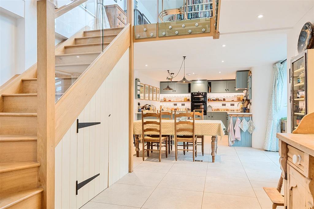 Barn Staircase Dupe.jpg