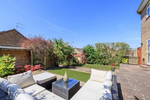 4 bedroom house for sale, All Saints Drive, Beccles NR34