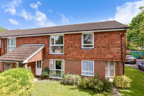 2 bedroom flat for sale, Griffin Court, Great Bookham KT23