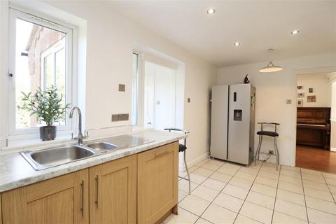 10 School Close, Stamford Bridge, York, YO41 1PT
