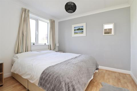 10 School Close, Stamford Bridge, York, YO41 1PT