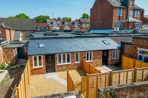 1 bedroom maisonette to rent, Alfred Street, Rushden NN10