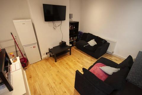 3 bedroom house share to rent, Harold Walk