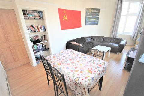 2 bedroom house share to rent, Kepstorn Road