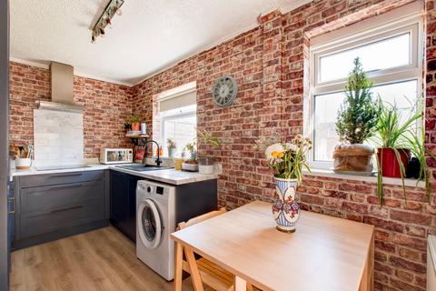 30 School Road, Quarry Bank, Brierley Hill, DY5 1BE