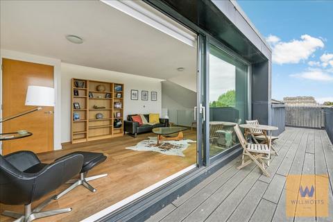 2 bedroom penthouse for sale, Bazalgette Court, London, W6