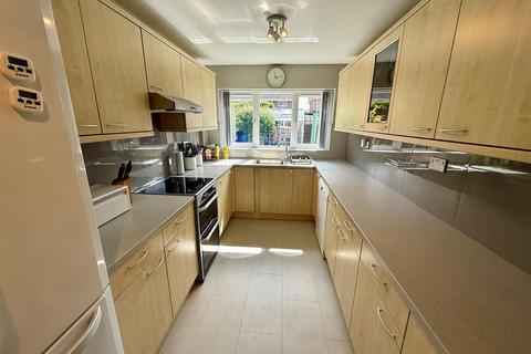 26 Amington Road, Shirley, Solihull, B90 2RF