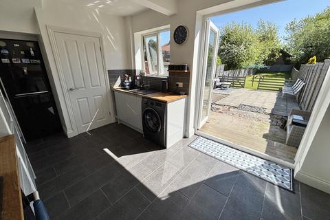 44 Ludlow Grove, Blackpool, FY2 0PZ