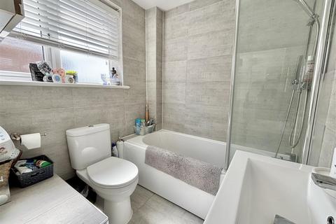 7 Border Road, Poole, BH16 5EE