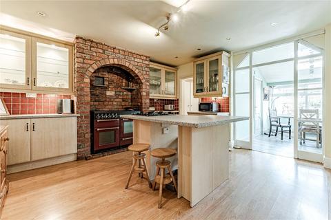 undefined, Station Road, Esholt, Shipley