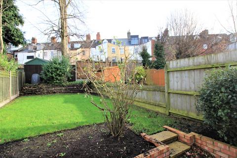 3 bedroom terraced house to rent, Park Lane, Norwich NR2