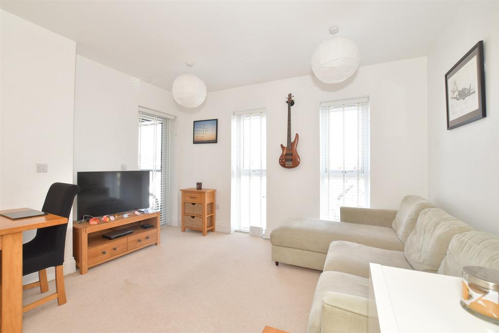 Lounge/ Kitchen