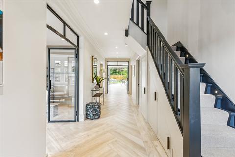 38 Suffolk Road, London, SW13 9NL