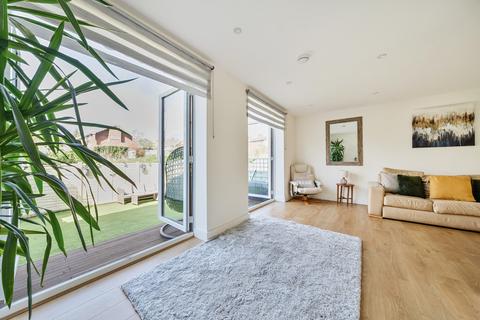 4 bedroom terraced house for sale, Canal Walk, London
