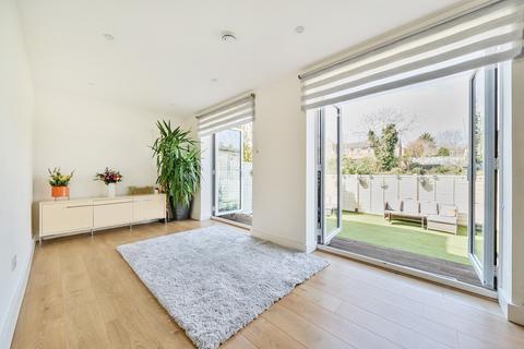 4 bedroom terraced house for sale, Canal Walk, London
