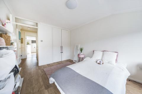 4 bedroom terraced house for sale, Canal Walk, London