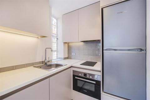 2 bedroom flat for sale, Sloane Avenue, SW3