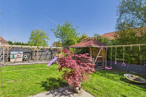 undefined, Stokenchurch HP14
