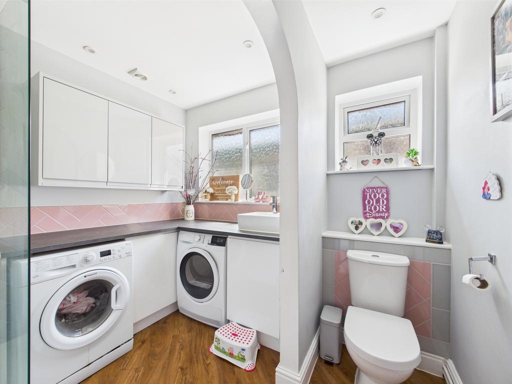 Cam01354 g0 pr0493 still009