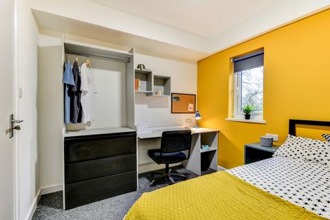 6 bedroom house to rent, Rowlandson Gardens, Bristol BS7