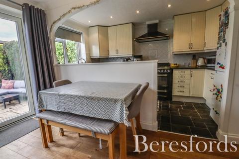 17 Swallow Path, Chelmsford, CM2 8XT
