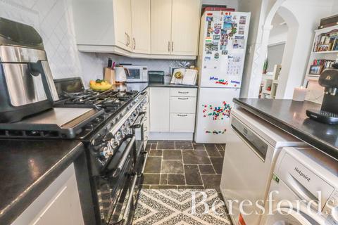17 Swallow Path, Chelmsford, CM2 8XT