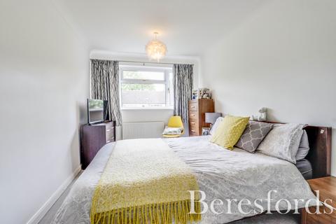 17 Swallow Path, Chelmsford, CM2 8XT