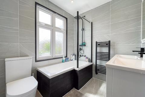 4 bedroom terraced house for sale, Parrock Avenue, Gravesend, DA12